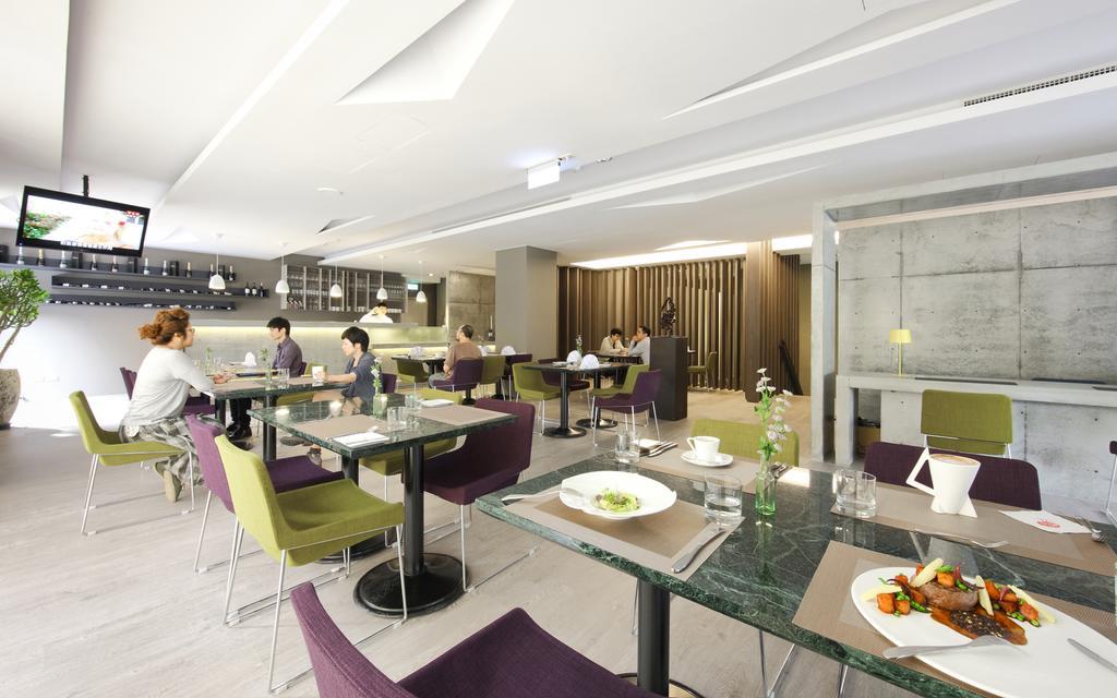 Hotelday Taichung Exterior foto